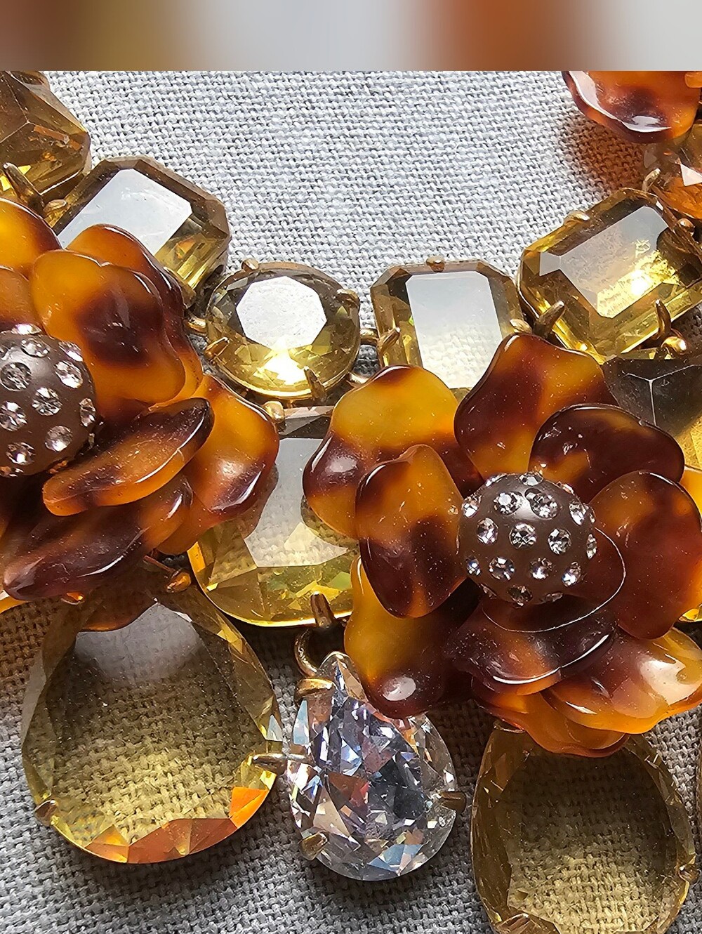 [J. Crew] Chunky Tortoise Flowers Yellow & Clear Faceted Crystal Bib Statement - Picture 6 of 16